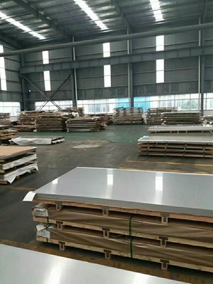 O quadrado 0.6mm 304 laminou a superfície de aço inoxidável dos VAGABUNDOS 2B da placa