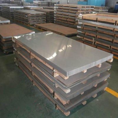 O quadrado 0.6mm 304 laminou a superfície de aço inoxidável dos VAGABUNDOS 2B da placa